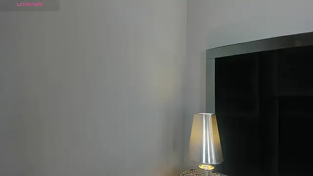 CarolineLee  online show from 26, 3, 2026