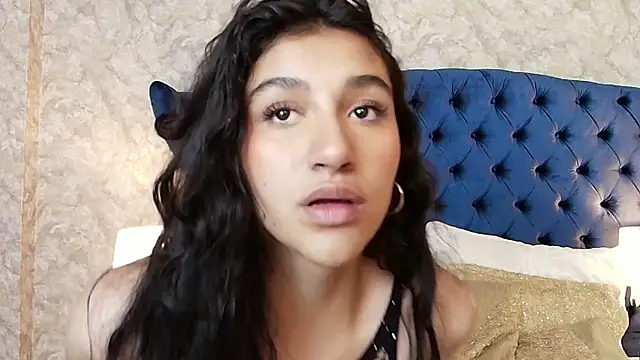 ValentiinaCruz online show from 17, 11, 2025