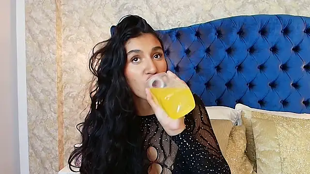 ValentiinaCruz online show from 22, 11, 2025