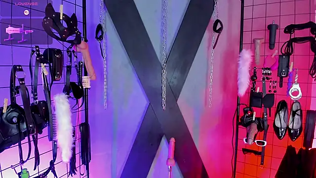 VictoryaLiah BDSM online show from 11, 11, 2025