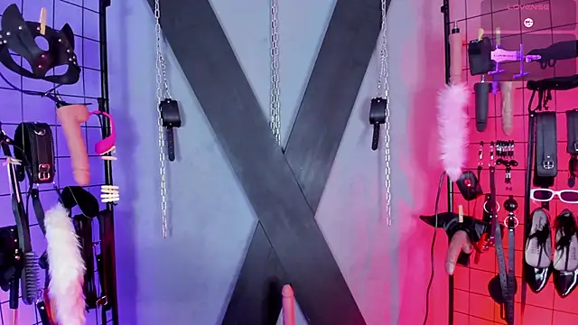 VictoryaLiah BDSM online show from 6, 11, 2025