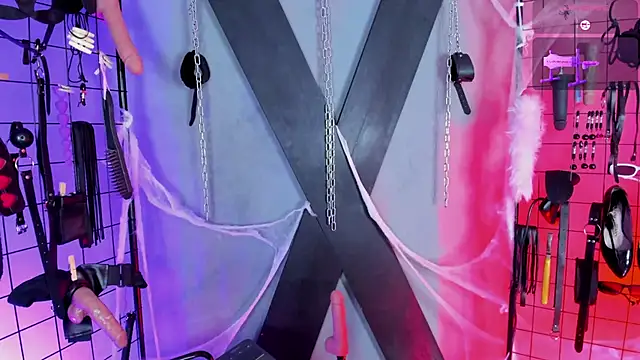 VictoryaLiah BDSM online show from 28, 10, 2025