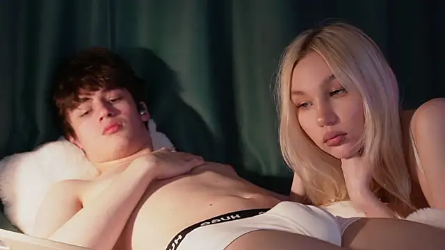 cuteleraay online show from 9, 3, 2026