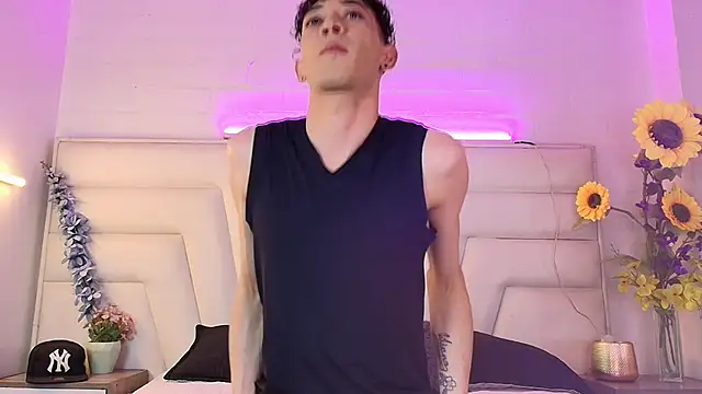 Ashton Myers online show from 29, 10, 2025