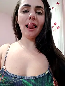 Snapshot of _SexyPetite_ chatting on 29, 9, 2025 SexyPetite online show from 29, 9, 2025