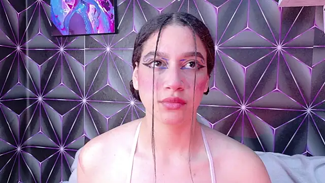 Snapshot of Megan_Luxe chatting on 3, 10, 2025 Megan Luxe online show from 3, 10, 2025