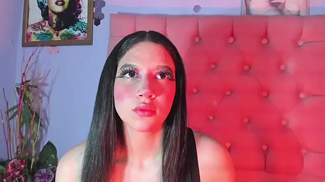 Snapshot of Megan_Luxe chatting on 26, 4, 2026 Megan Luxe online show from 26, 4, 2026