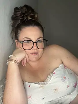 whitequeen xxx online show from 16, 9, 2025