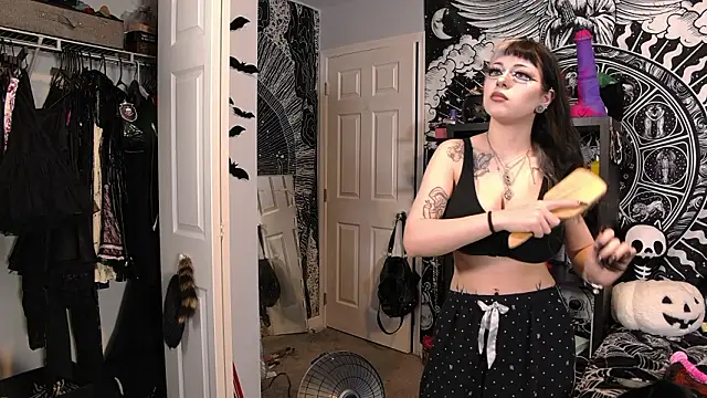 Paige Turner online show from 26, 2, 2026