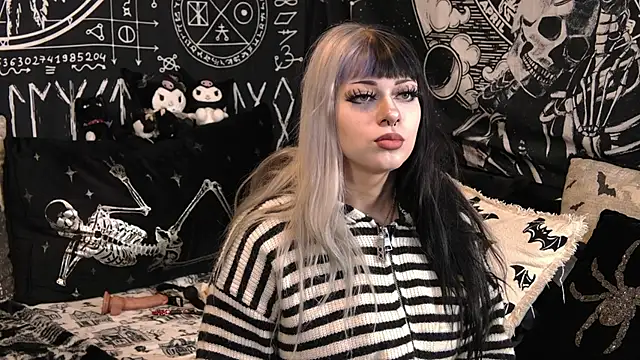 Paige Turner online show from 25, 3, 2026