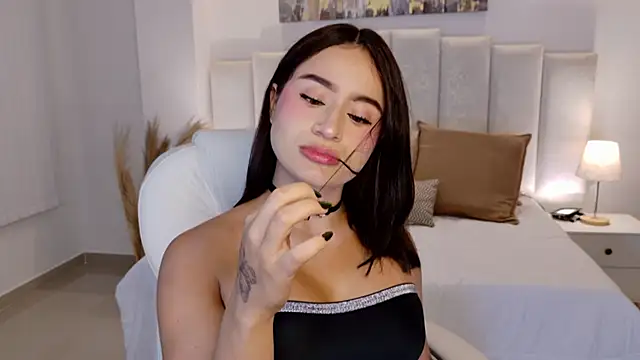 Saskia litt online show from 14, 2, 2026