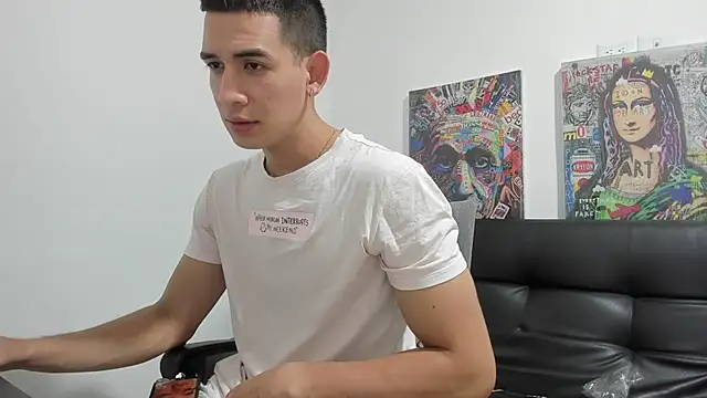 Mike3Xxx online show from 7, 10, 2025