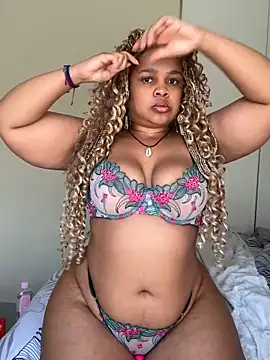 Snapshot of XXXquisiteVixen chatting on 30, 11, 2025 XXXquisiteVixen online show from 30, 11, 2025