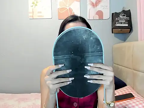 Snapshot of Anne_the_virgin chatting on 8, 5, 2026 Anne the virgin online show from 8, 5, 2026