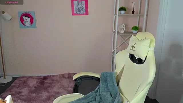 Bunny Luvv online show from 13, 9, 2025