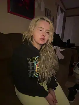 JuicyExxxperience online show from 26, 2, 2026