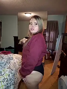 JuicyExxxperience online show from 18, 11, 2025