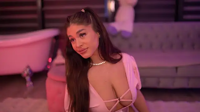 BellaNoirre online show from 31, 10, 2025