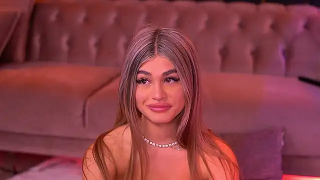 BellaNoirre online show from 8, 3, 2026