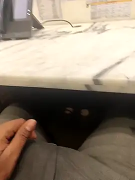 hotboy43339 online show from 25, 2, 2026