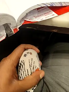 hotboy43339 online show from 24, 10, 2025