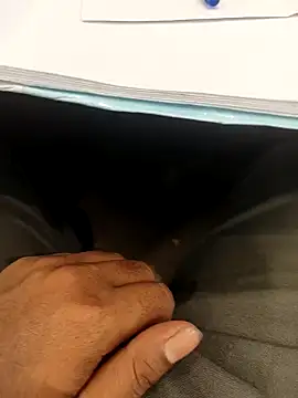 hotboy43339 online show from 4, 11, 2025