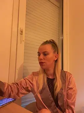 BrumeLove online show from 5, 5, 2026