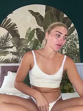 auriangel online show from 25, 9, 2025