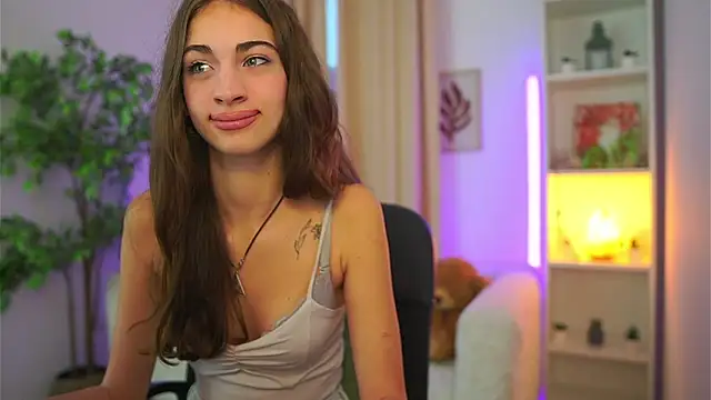 Sophie  Nice online show from 26, 9, 2025