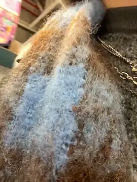 Only April online show from 27, 11, 2025