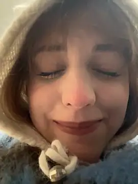 Only April online show from 28, 11, 2025