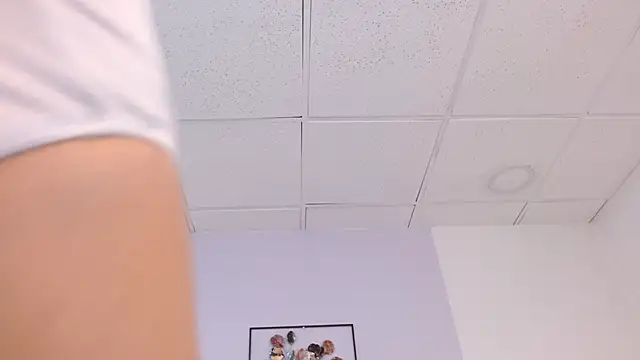 Celesstegh online show from 8, 4, 2026