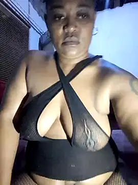 BigAssjuicy26 online show from 29, 10, 2025