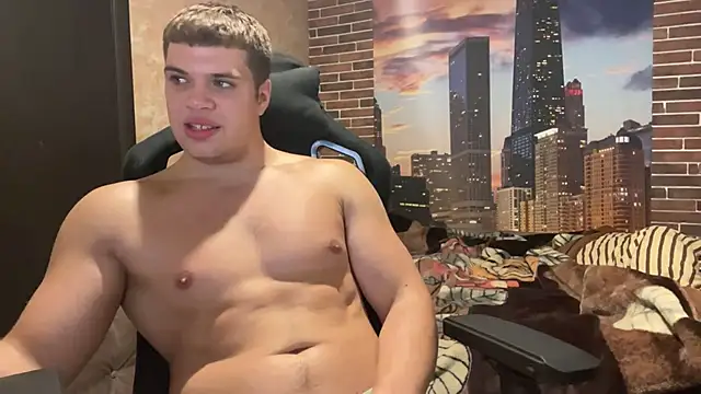 MusclePhantom online show from 10, 10, 2025