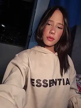 KLOE LUSTX online show from 8, 3, 2026