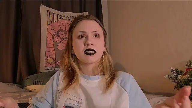 Snapshot of MeowMystaa chatting on 13, 1, 2026 MeowMystaa online show from 13, 1, 2026