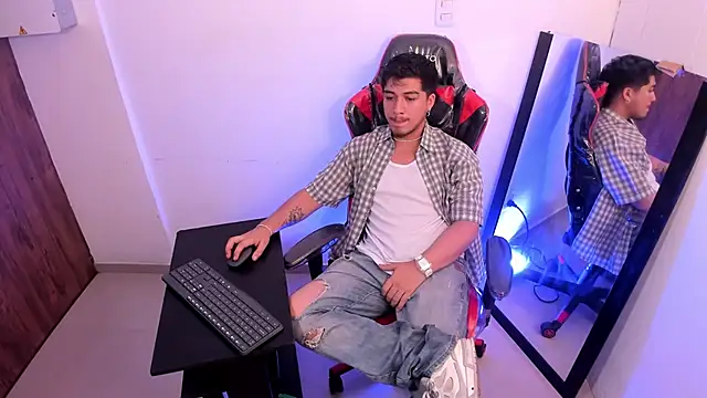 juanmechanic  online show from 6, 11, 2025