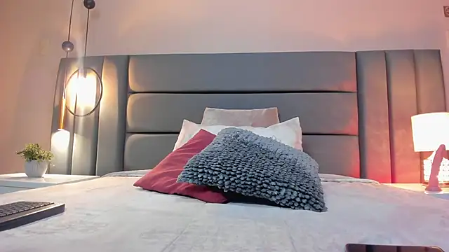 Snapshot of IvyJhons chatting on 23, 10, 2025 IvyJhons online show from 23, 10, 2025