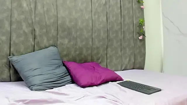 Lucia78couple online show from 8, 10, 2025