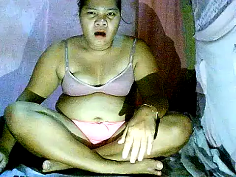 hotmom carcar online show from 6, 1, 2026