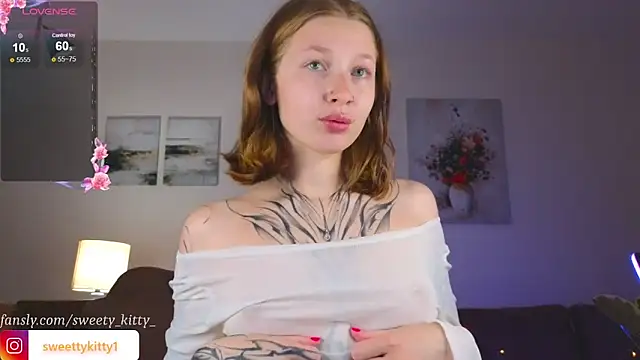 sweettykitty online show from 17, 10, 2025