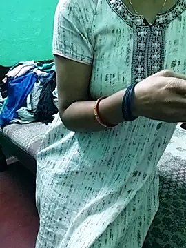 Apurvaa online show from 2, 12, 2025