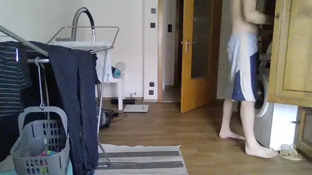 Snapshot of XLBarehengst chatting on 9, 10, 2025 XLBarehengst online show from 9, 10, 2025