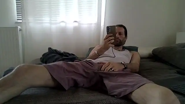 Snapshot of XLBarehengst chatting on 26, 10, 2025 XLBarehengst online show from 26, 10, 2025