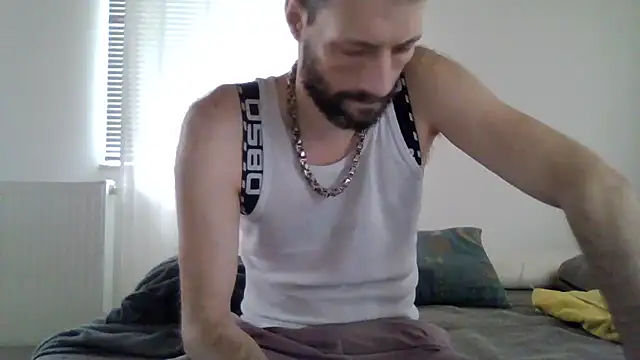 Snapshot of XLBarehengst chatting on 15, 11, 2025 XLBarehengst online show from 15, 11, 2025