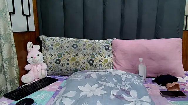 MrsMxx25 online show from 11, 2, 2026