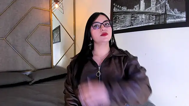 Snapshot of NavannyCattan chatting on 11, 11, 2025 NavannyCattan online show from 11, 11, 2025