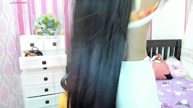 Mica Jones online show from 10, 4, 2026