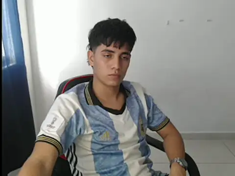 Snapshot of maximo_gomez chatting on 25, 9, 2025 maximo gomez online show from 25, 9, 2025