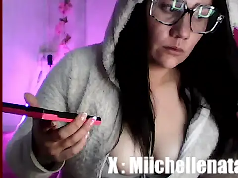 miichellemalvoa online show from 25, 5, 2026